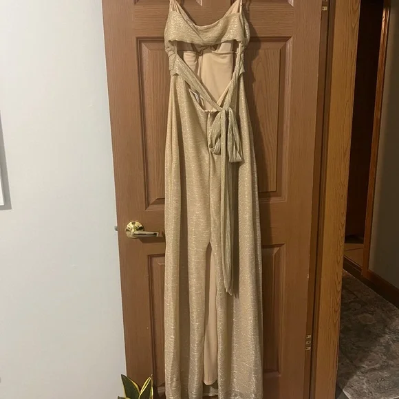 NEW WITH TAGS Lucy In The Sky Twist Shimmer Wrap Dress in Gold - Picture 6 of 7